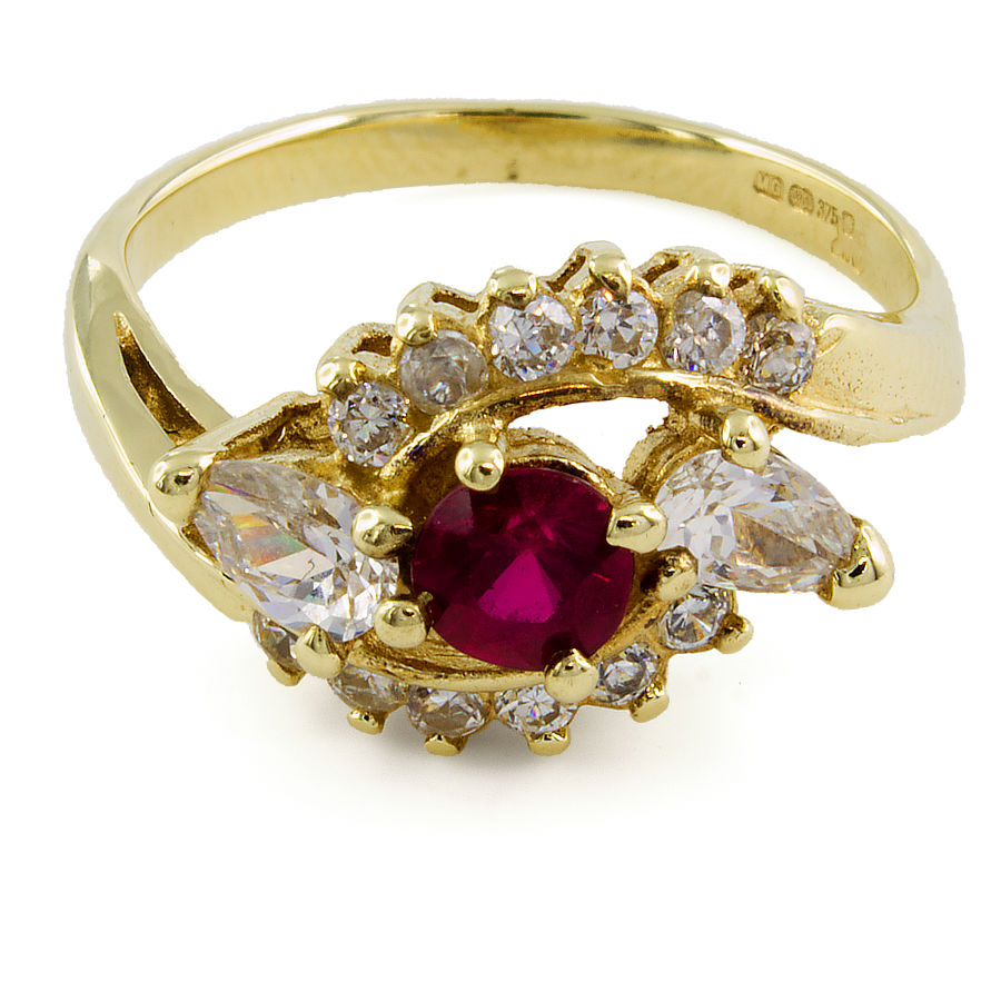 9ct Gold Cubic Zirconia 3 Stone Ring Size M